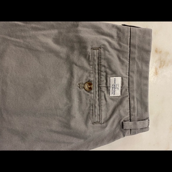 Vineyard Vines Shorts - Picture 2 of 4